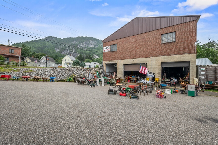 More Photos Of 46 Wight St, Berlin Warehouse For Sale