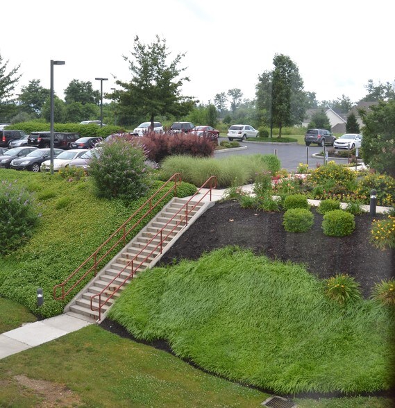 More Photos Of 1215 Manor Dr, Mechanicsburg Medical For Lease