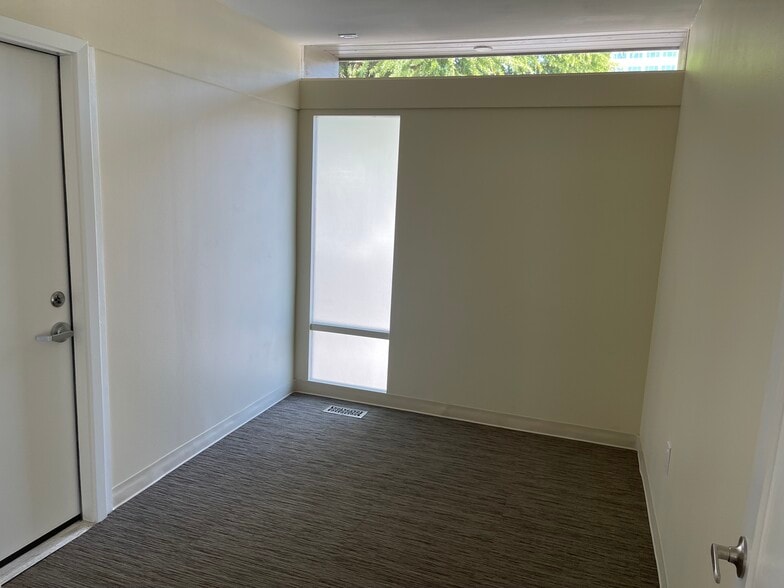 More Photos Of 3715 Factoria Blvd SE, Bellevue Office For Lease