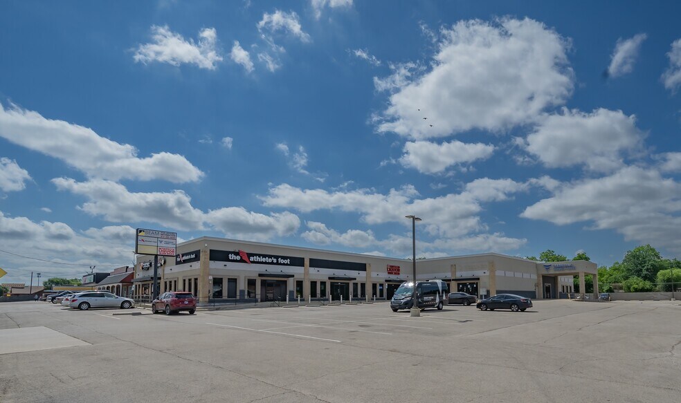 Primary Photo Of 3708 E Rosedale St, Fort Worth General Retail For Lease