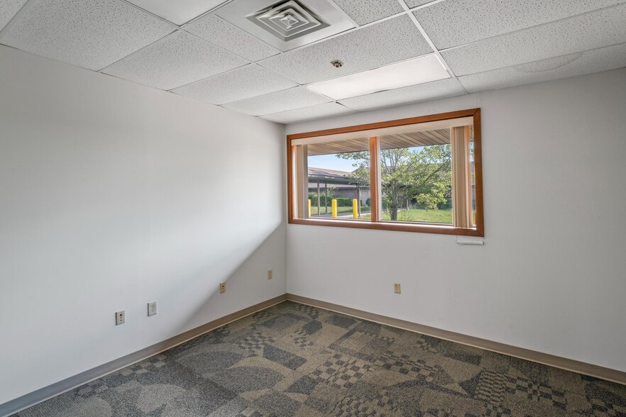 More Photos Of 614 Union Rd, Vineland Office For Sale