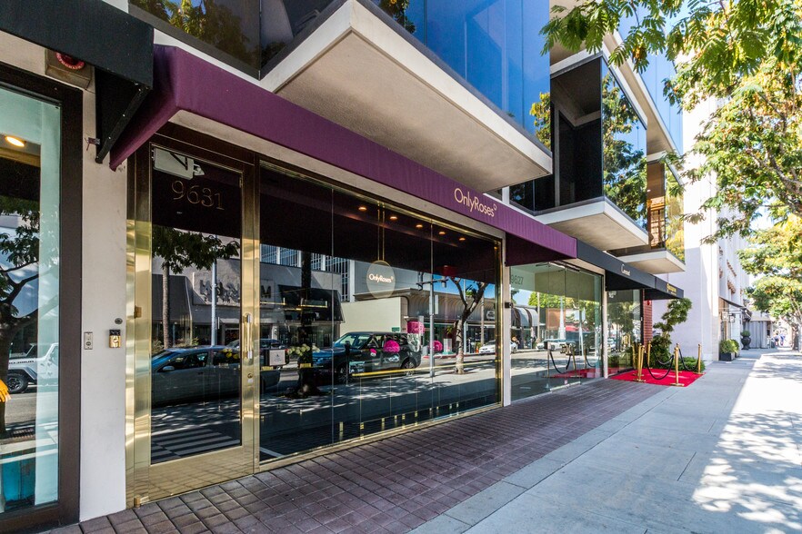 More Photos Of 9625-9647 Brighton Way, Beverly Hills Storefront Retail Office For Lease