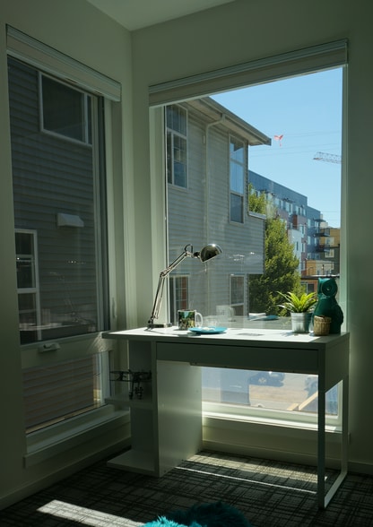 More Photos Of 2418 NW 58th St, Seattle Apartments For Sale