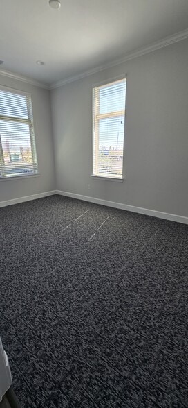 More Photos Of 1630 W Prosper Trl, Prosper Medical For Lease