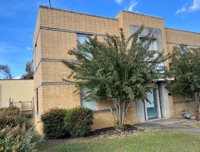 Primary Photo Of 1054 Industrial Ave, Danville Warehouse For Sale