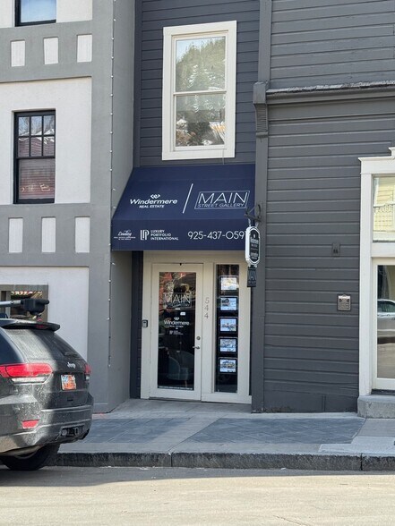 More Photos Of 530 Main St, Park City Storefront For Lease