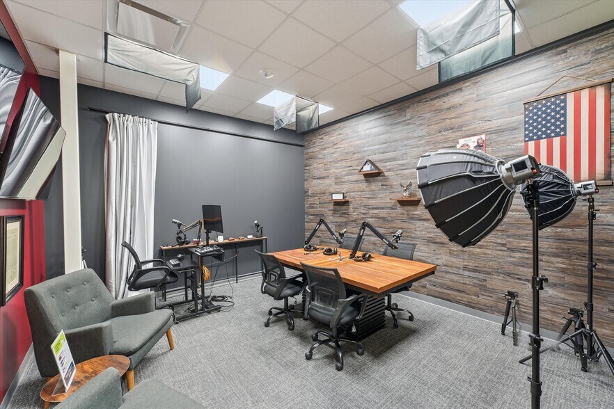 More Photos Of , Pearland Office For Sale