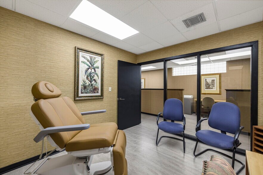 More Photos Of 101 Madeira Ave, Coral Gables Medical For Lease