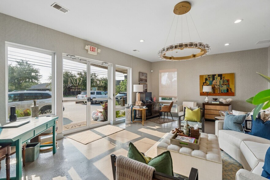 More Photos Of 1557 Meeting Street Rd, North Charleston Freestanding For Sale