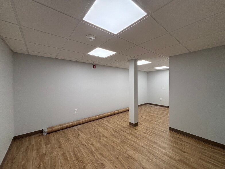 More Photos Of 230 Lafayette Rd, Portsmouth Office For Lease