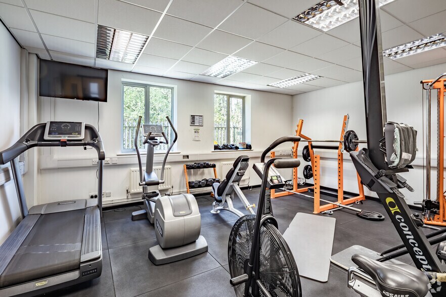 More Photos Of 170 Elland Rd, Leeds Coworking Space