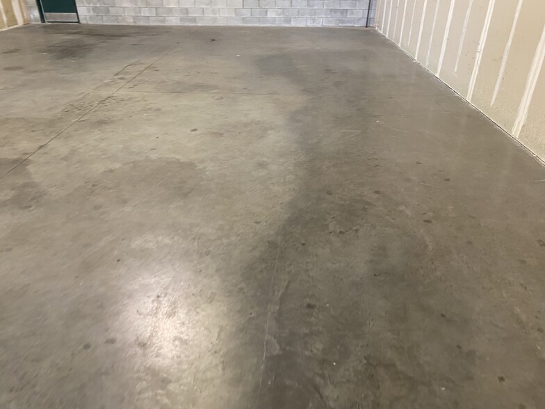More Photos Of 6973 Highway Ave, Jacksonville Warehouse For Sale