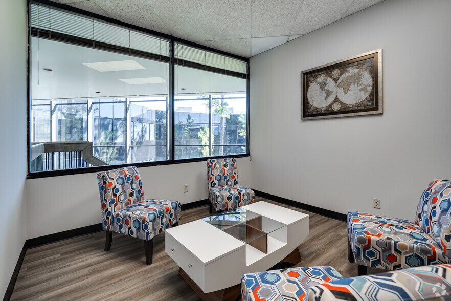 More Photos Of 6220 WESTPARK Dr, Houston Office For Lease