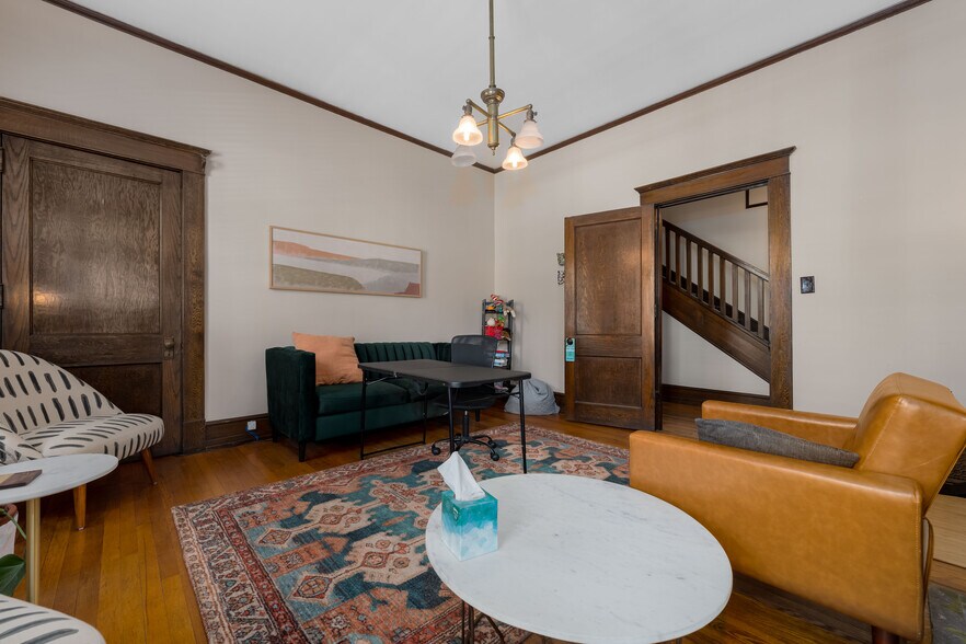 More Photos Of 114 E Unaka Ave, Johnson City Office Residential For Sale