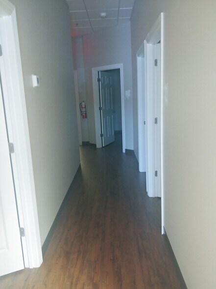 More Photos Of 150 Sam Walton Dr, Sparta Unknown For Lease