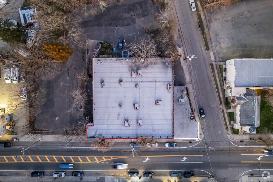 More Photos Of 1500-1540 New York Ave, Huntington Station Office For Sale