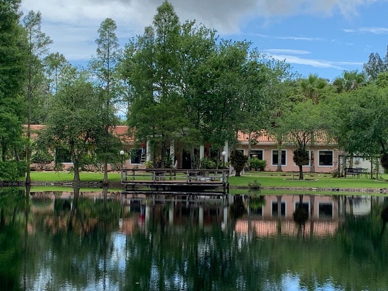 More Photos Of 722 E Lake Rd S, Tarpon Springs Assisted Living For Sale