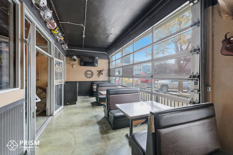 More Photos Of 1332-1336 P St, Lincoln Bar For Lease