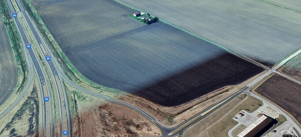 More Photos Of 696 500th Ave, Elkhart Land For Sale