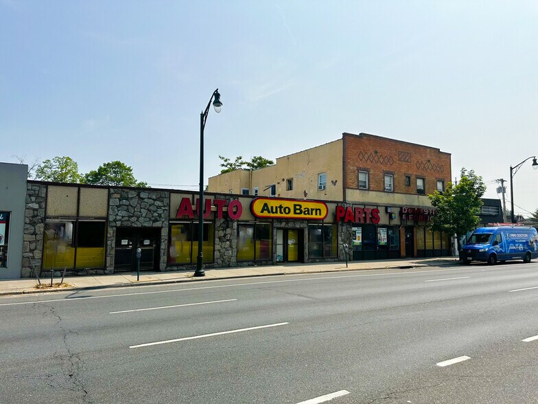 Primary Photo Of 315-321 Sunrise Hwy, Lynbrook Storefront Retail Residential For Sale