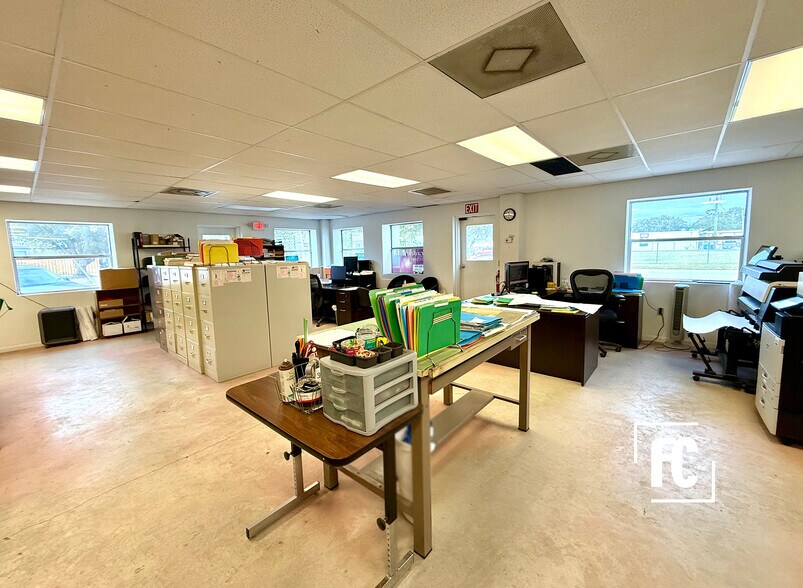 More Photos Of 200 SW 3rd Ave, Okeechobee Freestanding For Sale