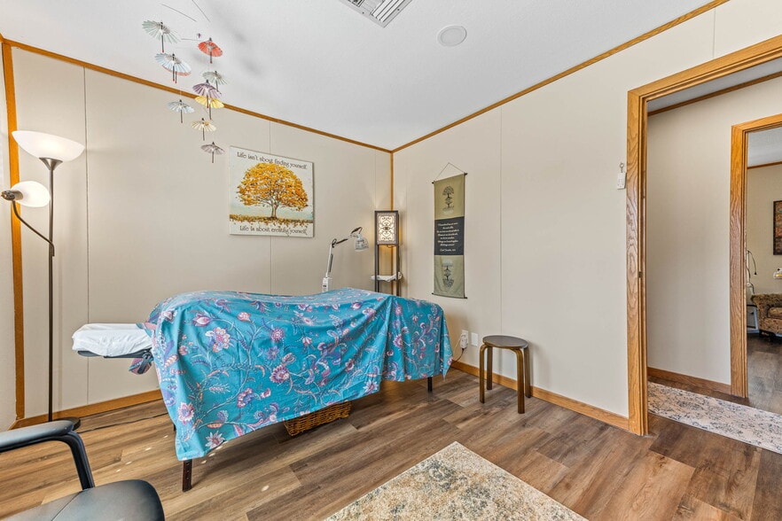 More Photos Of 1700 Cooper Point Rd SW, Olympia Office For Sale