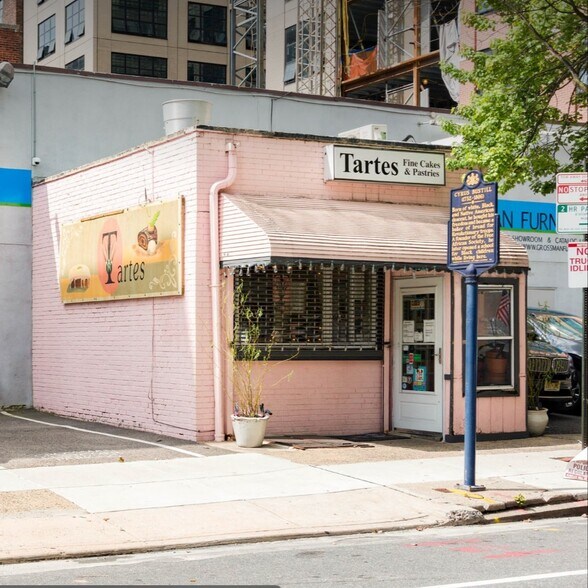 More Photos Of 32-34 S Strawberry St, Philadelphia Apartments For Lease