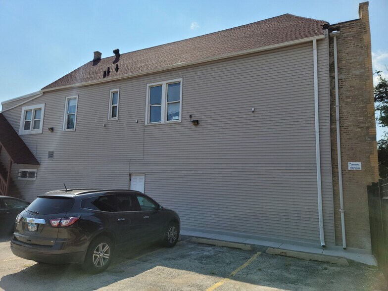 More Photos Of 3265 W Armitage Ave, Chicago Office Residential For Sale
