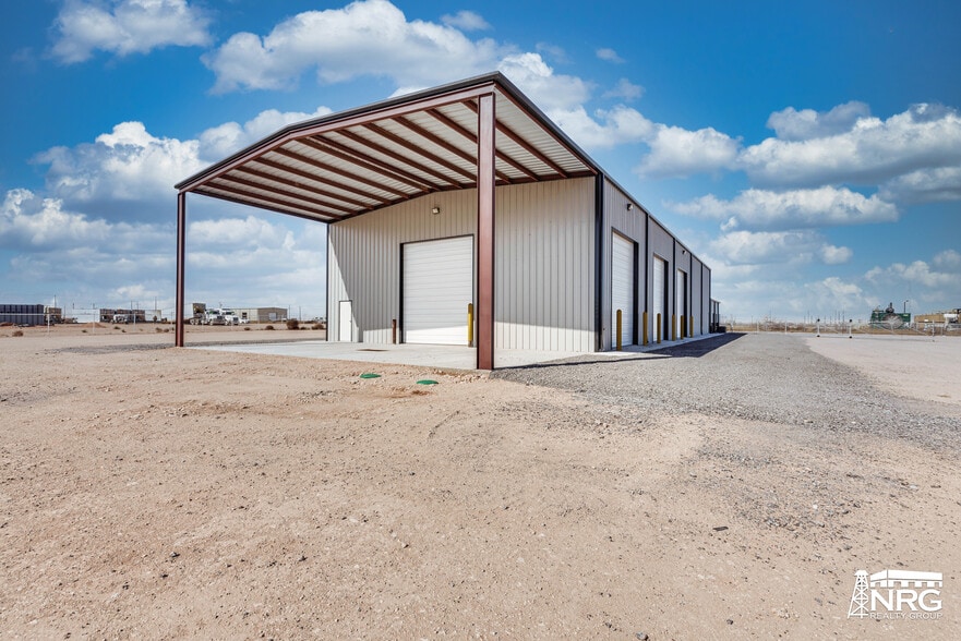 More Photos Of 3015 W County Road 135, Midland Warehouse For Sale