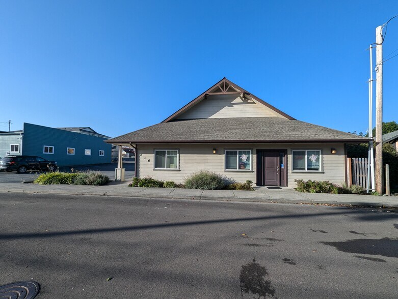 More Photos Of 616 Hemlock St, Brookings Office For Sale