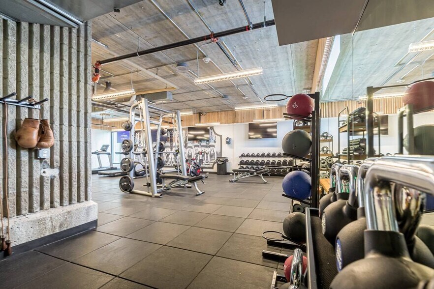 More Photos Of 750 Chene St, Detroit Apartments For Sale