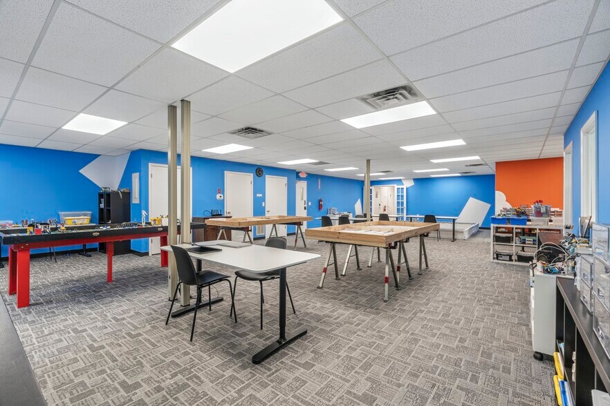 More Photos Of 230 Us Highway 206, Flanders Medical For Sale