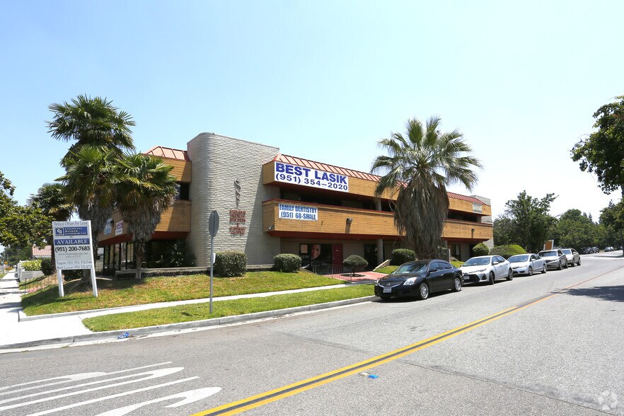 More Photos Of 8990 Garfield St, Riverside Office For Sale