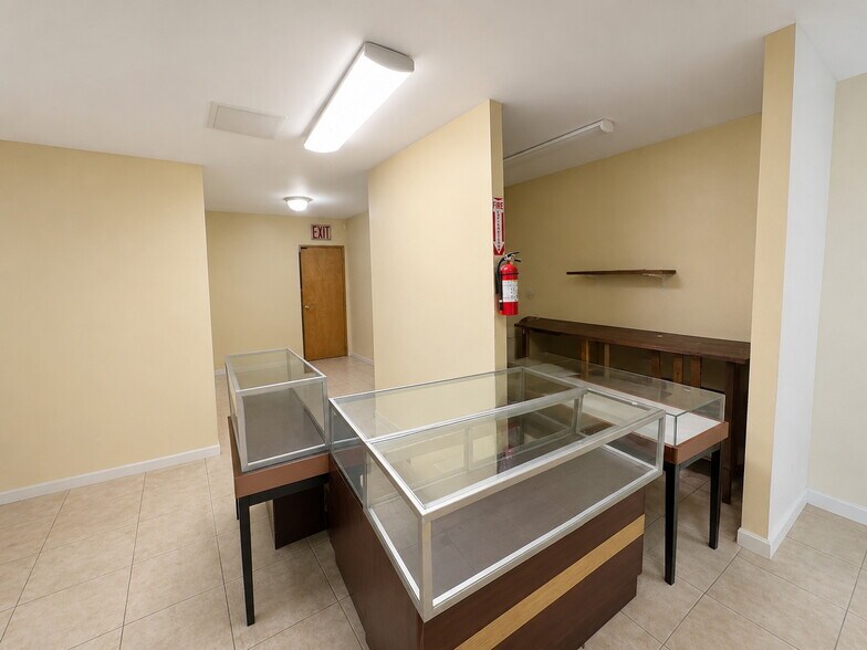 More Photos Of 6610 Fresh Pond Rd, Ridgewood Storefront Retail Residential For Lease