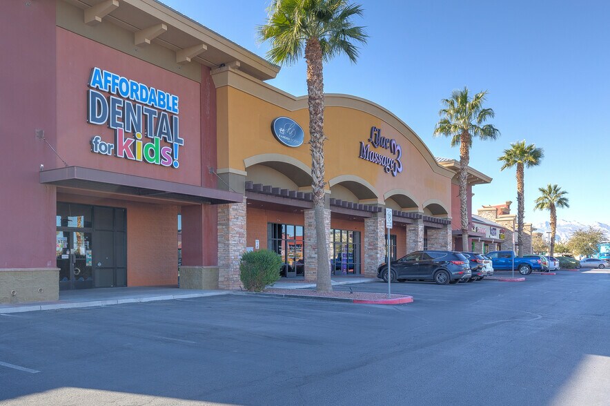 More Photos Of 955 W Craig Rd, North Las Vegas Restaurant For Lease