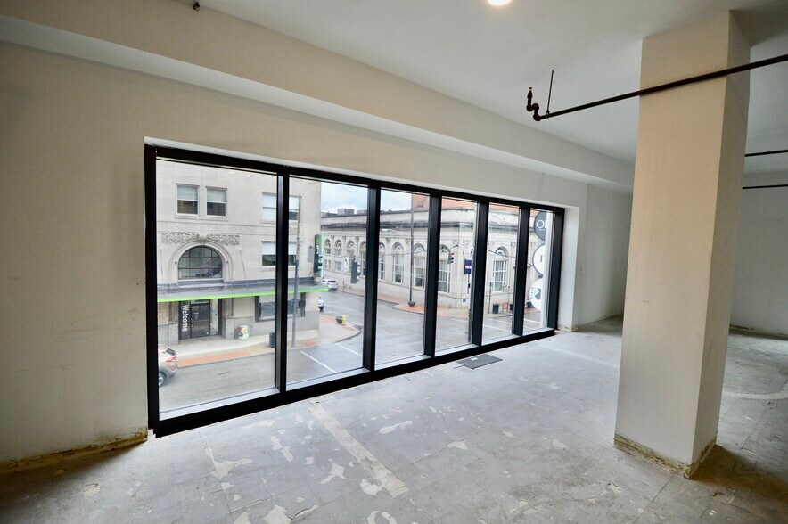 More Photos Of 535 Madison Ave, Covington Office For Lease