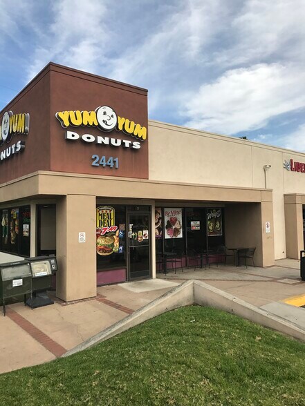 More Photos Of 2431 N Tustin Ave, Santa Ana Unknown For Lease