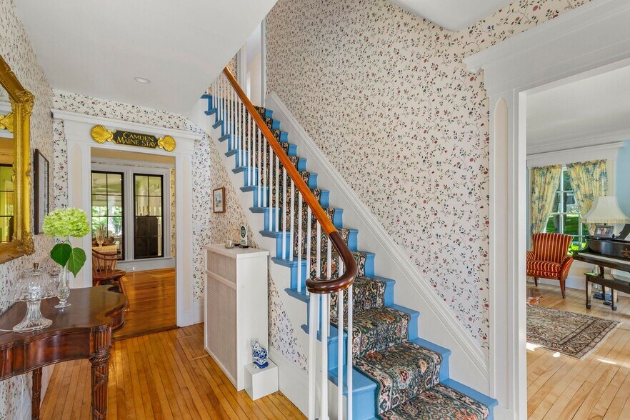 More Photos Of 22 High St, Camden Hospitality For Sale