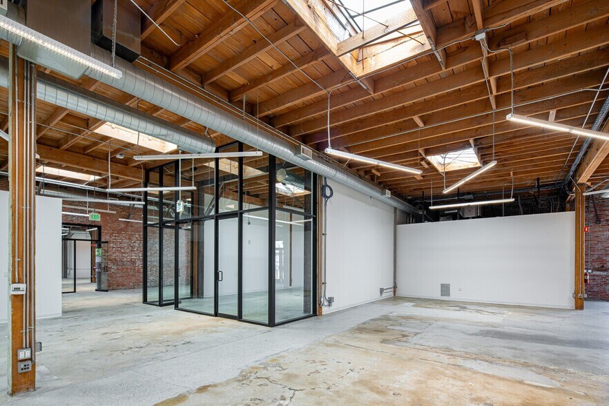 More Photos Of , Los Angeles Flex For Sale