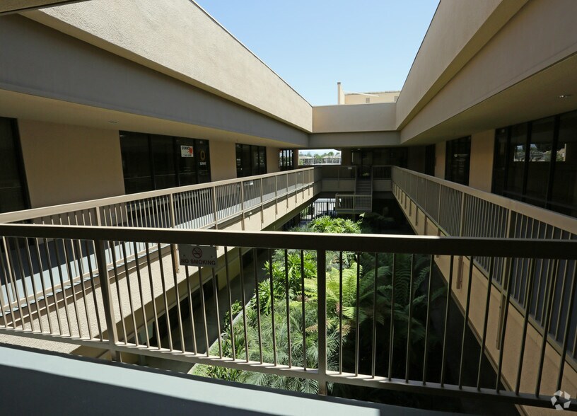 More Photos Of 559 N Mountain Ave, Upland Unknown For Lease