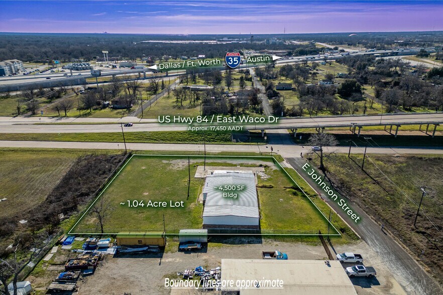 More Photos Of 901 E Johnson St, Waco Service For Sale