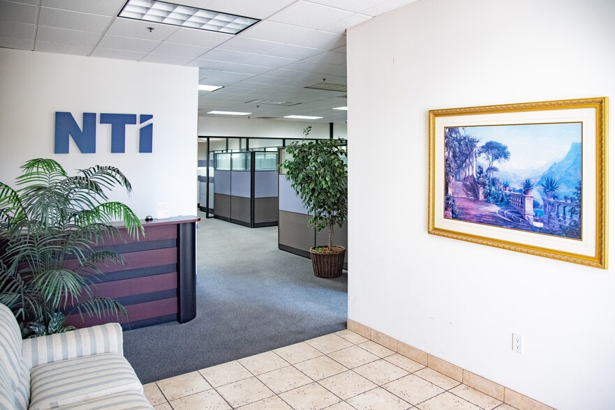 More Photos Of 9991-9999 Muirlands Blvd, Irvine Office For Lease