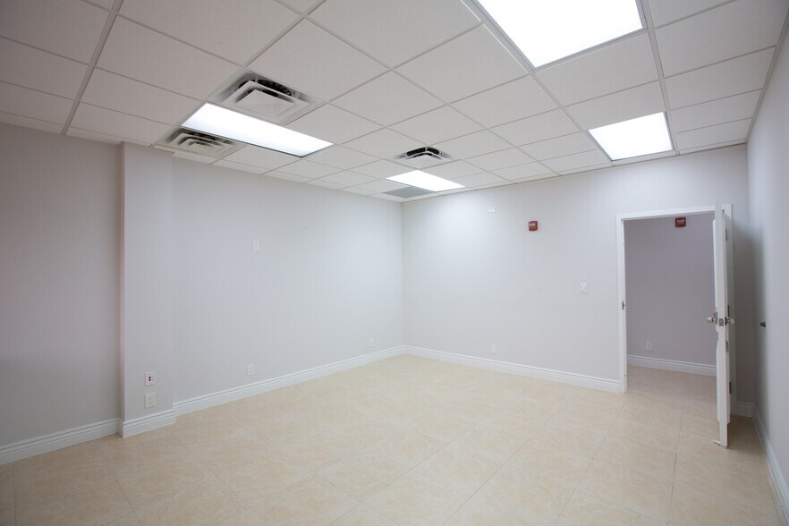 More Photos Of 1100 S Federal Hwy, Deerfield Beach Medical For Lease