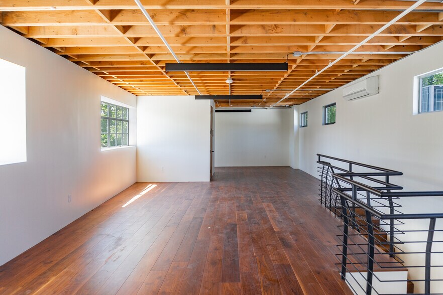More Photos Of 1655 Euclid St, Santa Monica Loft Creative Space For Sale