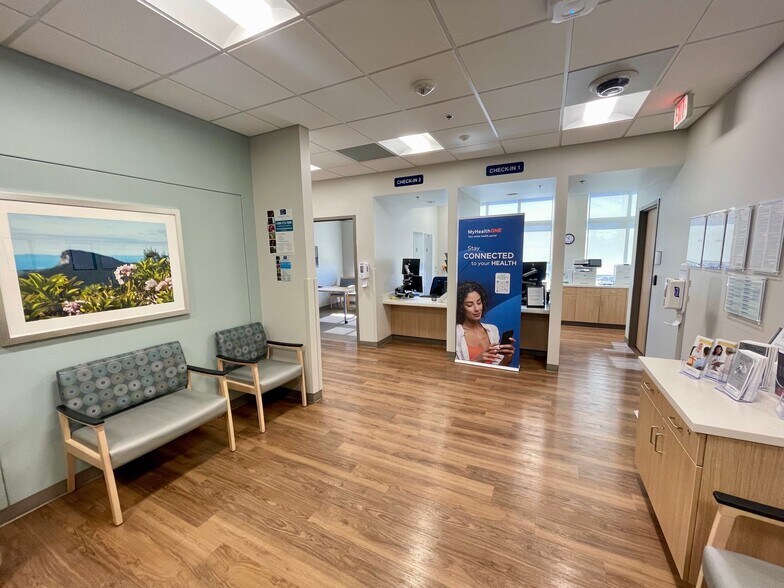 More Photos Of 1011 Johnston Willis Dr, North Chesterfield Medical For Lease