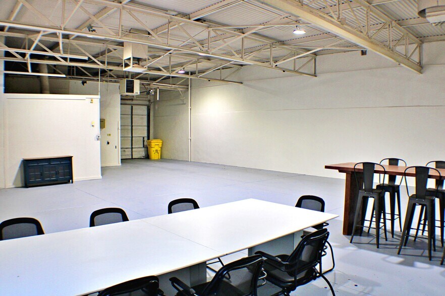 More Photos Of 1500 Wyoming Ave, El Paso Auto Repair For Lease