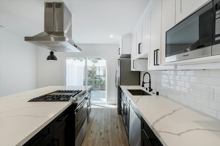 More Photos Of 2420 Grant Ave, Redondo Beach Apartments For Sale