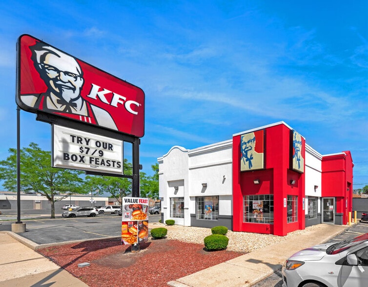 Primary Photo Of 6040 S Archer Ave, Chicago Fast Food For Sale
