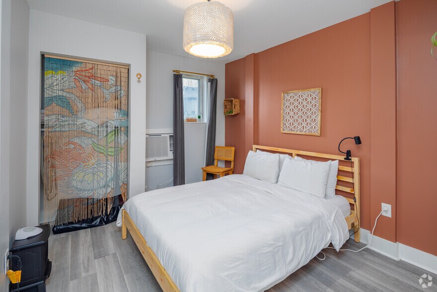 More Photos Of 415 Humphreys St, Nashville Apartments For Sale