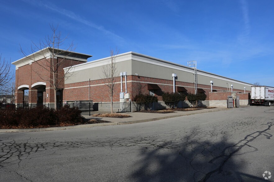 More Photos Of 4450 Weston Pointe Dr, Zionsville Freestanding For Lease